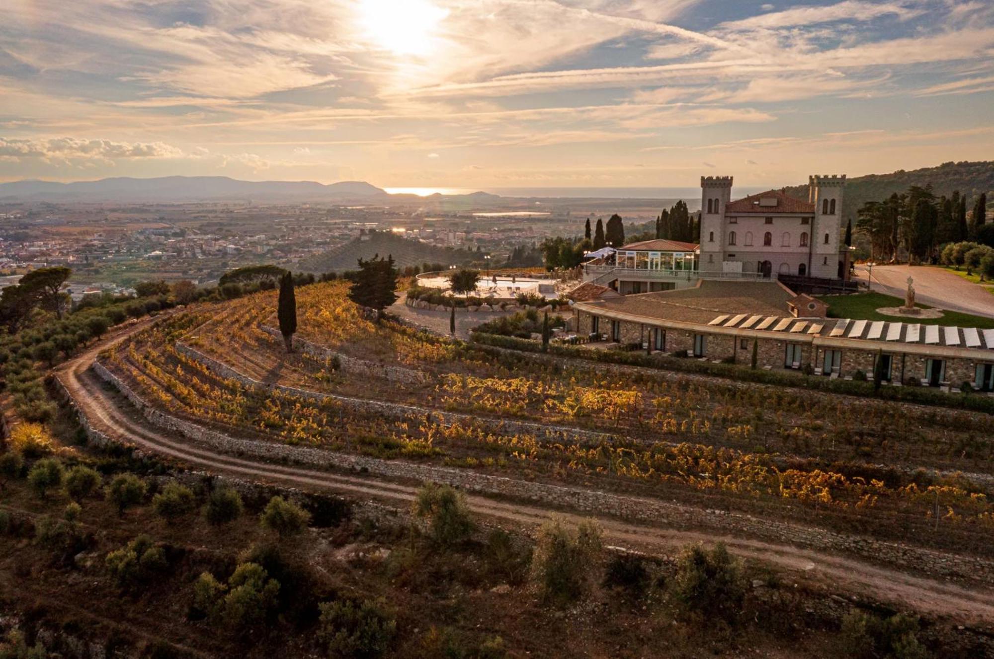 Castello Bonaria Wine & Spa Resort Campiglia Marittima Eksteriør bilde